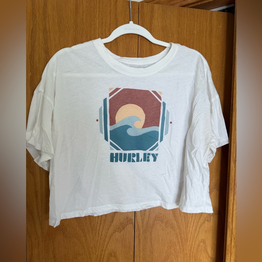 LIGHTLY USED: Hurley White Graphic Crop Tee - Sunset Wave